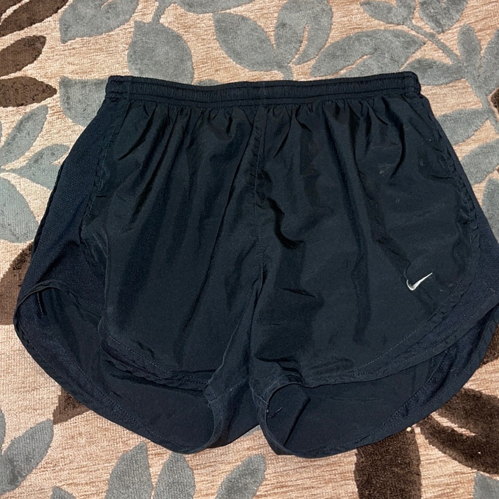 Black Nike shorts
